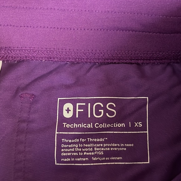 Figs purple scrub set - Picture 2 of 4